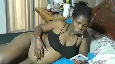 Snapshot of lovely_cassy chatting on 11-30-25, 07:45 Cassy online show from 11-30-25, 07:45