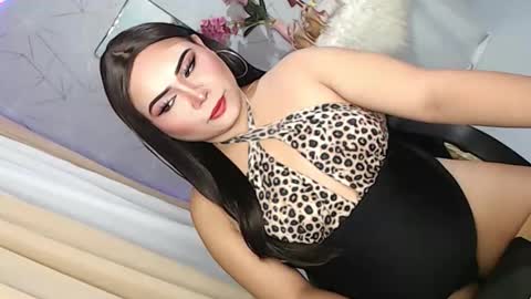 Lovely Dale online show from 10-24-25, 04:03