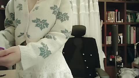 DANA KIM online show from 01-18-25, 07:58