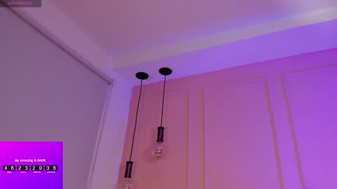 Snapshot of lovely_emma18 chatting on 10-06-25, 01:30 Emma online show from 10-06-25, 01:30