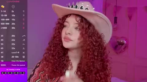 Snapshot of lovely_emma18 chatting on 11-22-25, 01:32 Emma online show from 11-22-25, 01:32