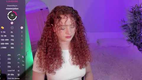 Snapshot of lovely_emma18 chatting on 01-08-26, 02:41 Emma online show from 01-08-26, 02:41