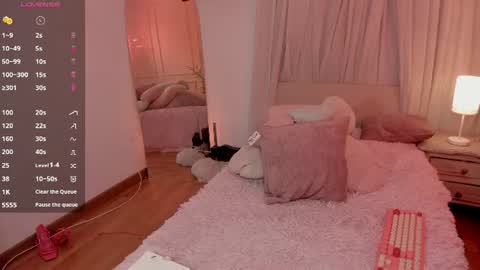 Emma online show from 07-23-26, 02:53