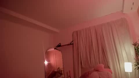 Emma online show from 07-24-26, 01:20