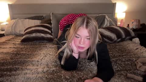 Megan online show from 12-18-24, 04:09