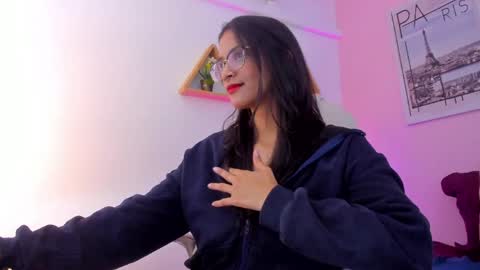 Snapshot of lovely_oliviaa chatting on 06-06-26, 11:48 Olivia online show from 06-06-26, 11:48