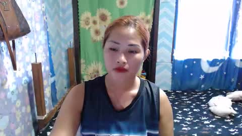 Snapshot of lovely_singlemom chatting on 11-05-25, 02:00 ask me dear online show from 11-05-25, 02:00