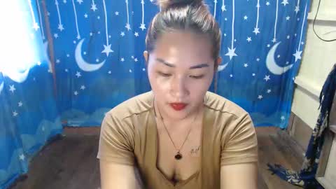 Snapshot of lovely_singlemom chatting on 11-24-25, 01:05 ask me dear online show from 11-24-25, 01:05