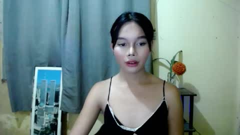 Snapshot of lovely_thea_xoxo chatting on 05-31-26, 12:56 Thea online show from 05-31-26, 12:56