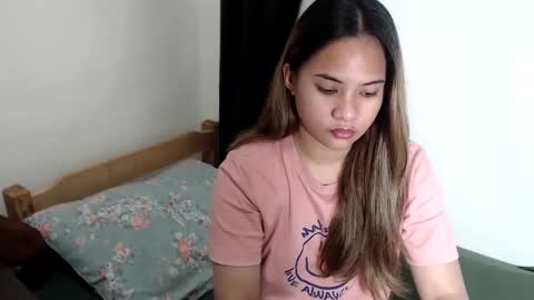 Snapshot of lovely_tourguide chatting on 12-23-25, 01:25 Axel online show from 12-23-25, 01:25