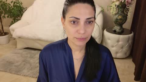 Snapshot of lovelybeatricee chatting on 04-25-26, 12:19 Beatrice online show from 04-25-26, 12:19