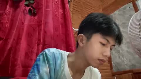 Snapshot of lovelyboy_jm chatting on 05-03-26, 09:48 lovelyboy_jm online show from 05-03-26, 09:48