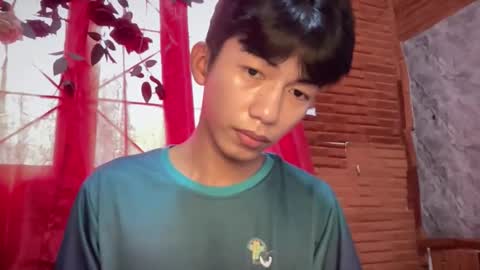 Snapshot of lovelyboy_jm chatting on 05-16-26, 12:18 lovelyboy_jm online show from 05-16-26, 12:18