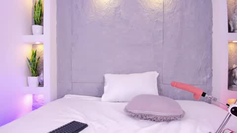 Snapshot of lovelyeyesx chatting on 04-25-26, 05:10 Lovely online show from 04-25-26, 05:10