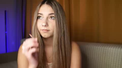 lovelygracee online show from 04-14-26, 04:02