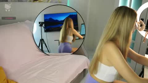 lovelygracee online show from 06-12-26, 03:22