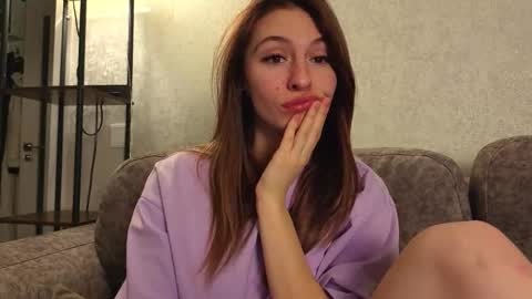 Snapshot of lovelykatea chatting on 01-08-26, 01:13 Kate only online show from 01-08-26, 01:13