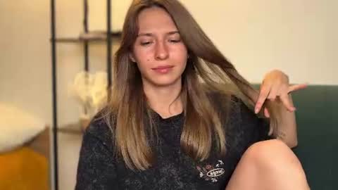 Kate only online show from 06-18-26, 03:16