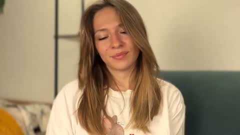 Kate only online show from 07-08-26, 02:32