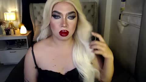 Snapshot of lovelymarie69 chatting on 12-09-24, 06:14 Rebeca online show from 12-09-24, 06:14