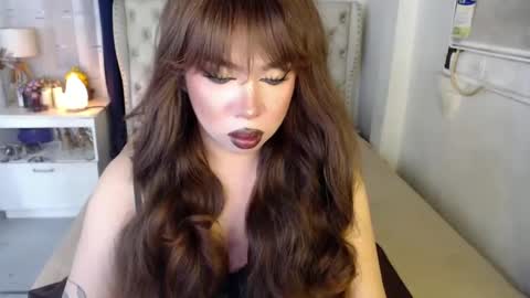 Snapshot of lovelymarie69 chatting on 12-20-24, 05:51 Rebeca online show from 12-20-24, 05:51