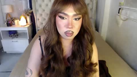 Snapshot of lovelymarie69 chatting on 01-05-25, 08:31 Rebeca online show from 01-05-25, 08:31