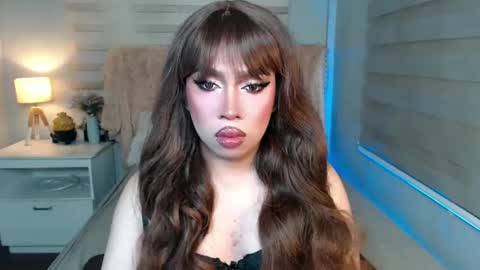 Snapshot of lovelymarie69 chatting on 02-27-25, 06:42 Rebeca online show from 02-27-25, 06:42