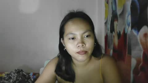 Snapshot of lovelypinay26 chatting on 06-15-26, 12:40 lovelypinay26 online show from 06-15-26, 12:40