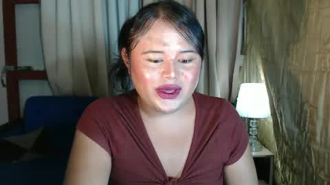 Snapshot of lovelypinaychubsx chatting on 01-24-25, 06:25 lovely online show from 01-24-25, 06:25