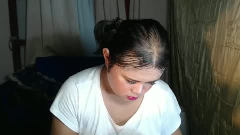 Snapshot of lovelypinaychubsx chatting on 03-08-25, 08:55 lovely online show from 03-08-25, 08:55