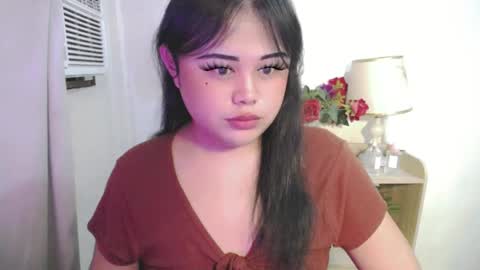 Snapshot of lovelypinaychubsx chatting on 06-29-26, 08:09 lovely online show from 06-29-26, 08:09
