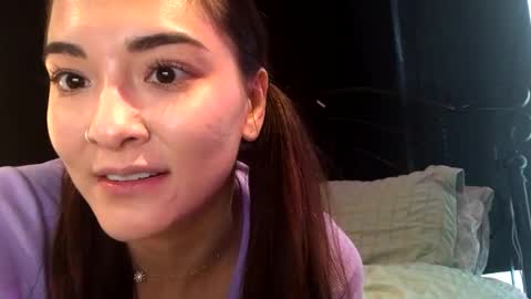 Snapshot of lovelyqueenaria chatting on 01-01-25, 08:37 Queen Aria online show from 01-01-25, 08:37