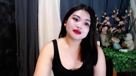 Snapshot of lovelyrhean chatting on 11-11-25, 02:44 Rhean online show from 11-11-25, 02:44
