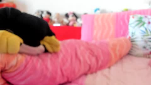 Snapshot of lovelywoman23 chatting on 02-19-25, 10:23 lovelywoman23 online show from 02-19-25, 10:23