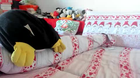 Snapshot of lovelywoman23 chatting on 12-14-25, 07:58 lovelywoman23 online show from 12-14-25, 07:58