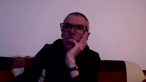 lovepvcearly50s online show from 10-25-25, 04:24