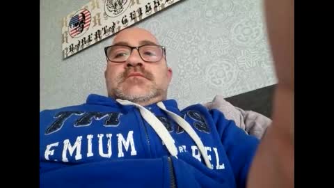 Snapshot of lover010983 chatting on 01-15-25, 08:20 lover010983 online show from 01-15-25, 08:20