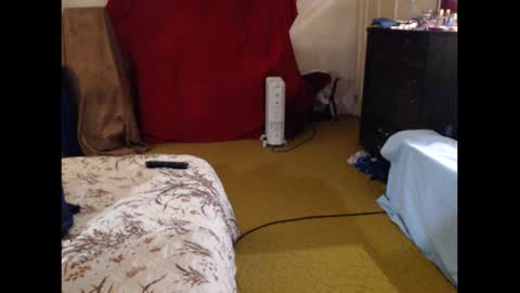 Snapshot of lover31660 chatting on 02-06-25, 02:55 Lover31660 online show from 02-06-25, 02:55