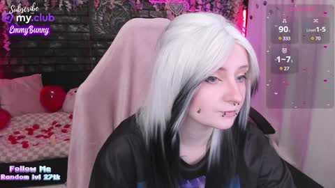 Snapshot of lover_emmy chatting on 02-08-25, 03:42 Emmy online show from 02-08-25, 03:42