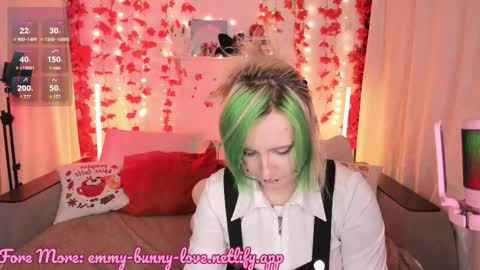 Snapshot of lover_emmy chatting on 09-21-25, 06:20 Emmy online show from 09-21-25, 06:20