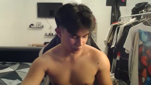 loverboyph04 online show from 10-18-25, 08:59