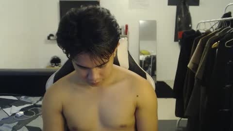 loverboyph04 online show from 11-27-25, 01:51