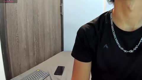 Lovers Clover X online show from 10-31-25, 12:55