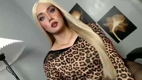 lovers moon22 online show from 03-27-26, 12:16