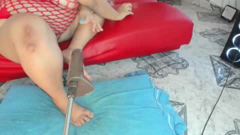 Snapshot of lovers_one_night chatting on 09-16-25, 05:52 Dakota online show from 09-16-25, 05:52