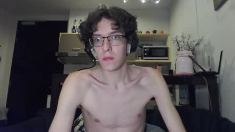 Snapshot of lovesomecookies chatting on 10-10-25, 06:07 LovesomeCookie online show from 10-10-25, 06:07