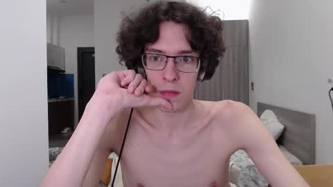 Snapshot of lovesomecookies chatting on 11-07-25, 04:29 LovesomeCookie online show from 11-07-25, 04:29