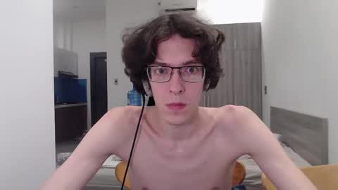 Snapshot of lovesomecookies chatting on 11-08-25, 11:10 LovesomeCookie online show from 11-08-25, 11:10