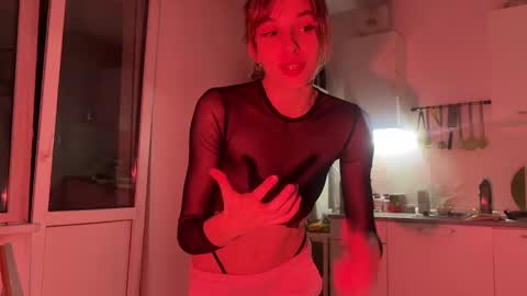 lovesstation online show from 01-23-25, 08:35