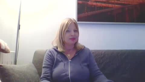 Marlyn online show from 01-21-25, 10:19